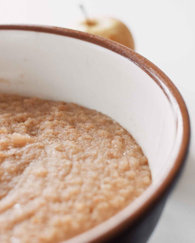 traditioneller dänischer apfelkuchen