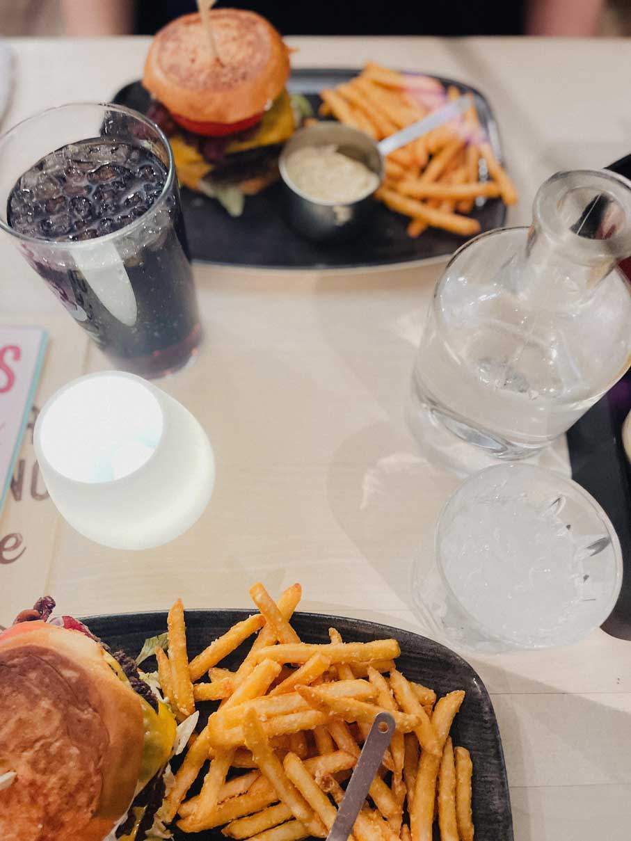 Bone’s Aarhus – BBQ-Klassiker mitten im Herzen der Stadt! 3 burger rips